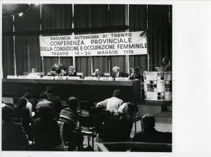 Conferenza provinciale sulla condizione e occupazione femminile, 19 20 maggio 1978 ph. Nereo Pederzolli © Archivio dell’Ufficio stampa. Provincia autonoma di Trento, Archivio fotografico storico provinciale